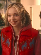 Emma-Myers-Movie-Family-Switch-2023-CC-Unicorn-Pattern-Vest