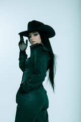 JessieMurph-Lead2_TourImage_PC_LaurenDunn-1080x1620-1
