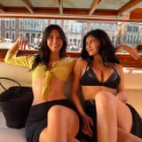 Kylie &amp; Kendall Jenner 1
