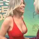 sydney-sweeney-happy_thumb.jpg