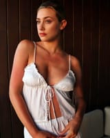 lili-reinhart_1