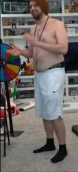 Man_puts_his_202507161250_wdlri_thumb.jpg