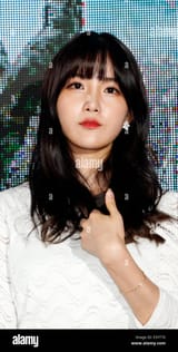 hyun-youngrainbow-jun-30-2014-hyunyoung-a-member-of-south-korean-girl-E3YT7X