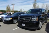 Lincoln_Town_Car_FBI_&amp;_Chevrolet_Tahoe_FBI