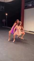 qualleydance_thumb.jpg