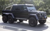 1200px-Mercedes-Benz_G63_AMG_6x6%2C_Monaco_diplomatic_plates%2C_front_right