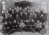 DAVID_GREEN_(BEN_GURION)_3RD_FRONT,_(R)_AT_POALEI_ZION_GROUP__EZRA__IN_PLONSK._דוד_גרין-בן_גוריון_(שלישי_מימין)_בכנס_קבוצת__עזרא__של_פועלי_ציון,_בפלונ