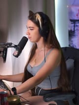 Screenshot 2025-07-23 at 16-16-47 MissMikkaa - Twitch