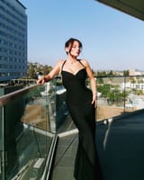 dafne-keen-s-classic-glamour-at-fantastic-four-premiere-night-6
