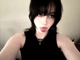 GuAAe84WIAArYC1