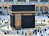 The_Ka&#039;ba,_Great_Mosque_of_Mecca,_Saudi_Arabia_(4)