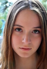 hazel-moore-v0-gq051ouswprd1