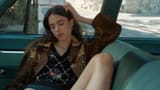 VS--YouTube-FallIntoStepWithMargaretQualley-0’39”