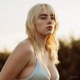blonde_billie_eilish_full_body_pose_soft (4)