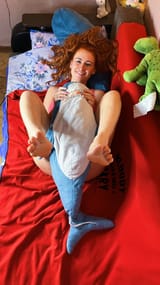 college-i-want-to-have-some-fun-and-you-9Bs5L3