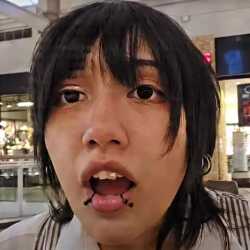 josiesuck_thumb.jpg