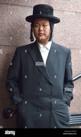 portrait-of-a-religious-asian-hassidic-jew-photographed-at-lubavitch-D1RP14
