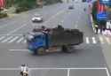 motorcycle crash_thumb.jpg