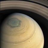 saturns-north-pole-is-a-hexagon-v0-7u0syr27ezfb1 (1)