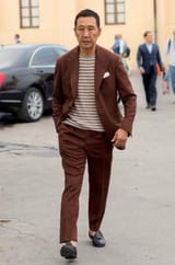 yasuto-kamoshita-suit-with-T-shirt-462x700
