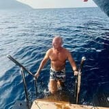 he54