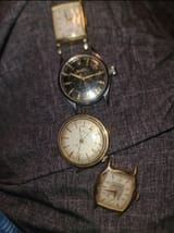 no hands on the clock 