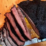 Sliced-smoked-brisket-flat