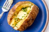 Simply-Recipes-Jacket-Potatoes-LEAD-02-e17b2fdb36b349c0b95d870b6ac3e472