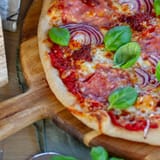 Pizza-med-nduja-og-salami