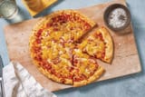 easy-hawaiian-style-bacon-pizza-b3231895[1]