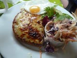 Welsh_rarebit_with_an_egg