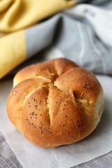 Kaiser rolls 5