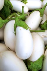 Close-Up-of-White-Eggplants