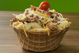 Alligator-Cajun-Mac-Cheese-Sundae-600x400-1[1]