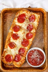 Pepperoni-Cheesy-Bread