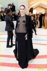 rachel-brosnahan-sheer-for-met-gala-05