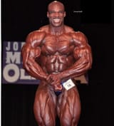 Ronnie-Coleman-Mr-Olympia-Stage-Pose-926x1024