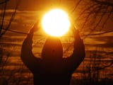 holding-the-sun-perspective-trick-photo