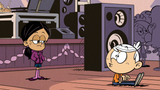 S1E22A_Ronnie_finally_spots_Lincoln