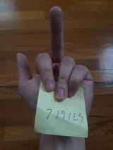 124031
