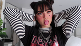 1200px-E-girl