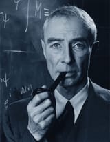 Robert_Oppenheimer_1-511181618