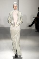 collections_cover_RICK_OWENS_FW02_SPARROWS_RUNWAY_01