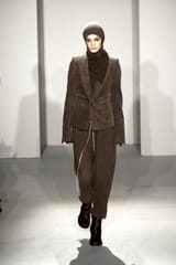 collections_cover_RICK_OWENS_FW02_SPARROWS_RUNWAY_03