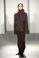 collections_cover_RICK_OWENS_FW02_SPARROWS_RUNWAY_015