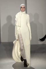 collections_cover_RICK_OWENS_FW02_SPARROWS_RUNWAY_024