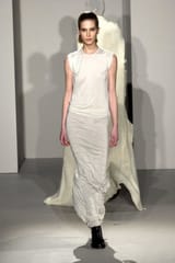 collections_cover_RICK_OWENS_FW02_SPARROWS_RUNWAY_026