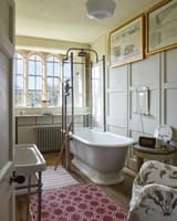 theworldofinteriors_1749268857_3649439156578247536_1536564340