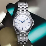 p-watch-detail-01.jpg
