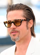 Brad-Pitt-medium-slicked-back-hairstyle-by-Featureflash-Photo-Agency-e1538370745129-1080x1473